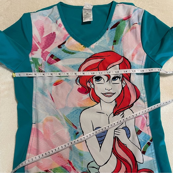 Ariel/Little Mermaid Scrub Top Cherokee Size XS - Picture 7 of 8